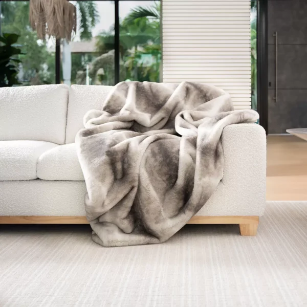 Soft and Luxurious Faux Fur Throw | Extra Thick & No Shedding - Image 3