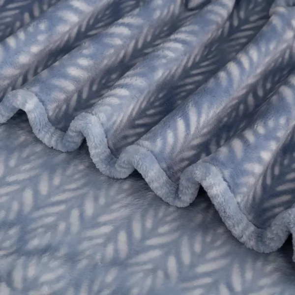Eco-Friendly Recycled Polyester Throw Blanket – Soft, Reversible & Machine Washable - Image 8